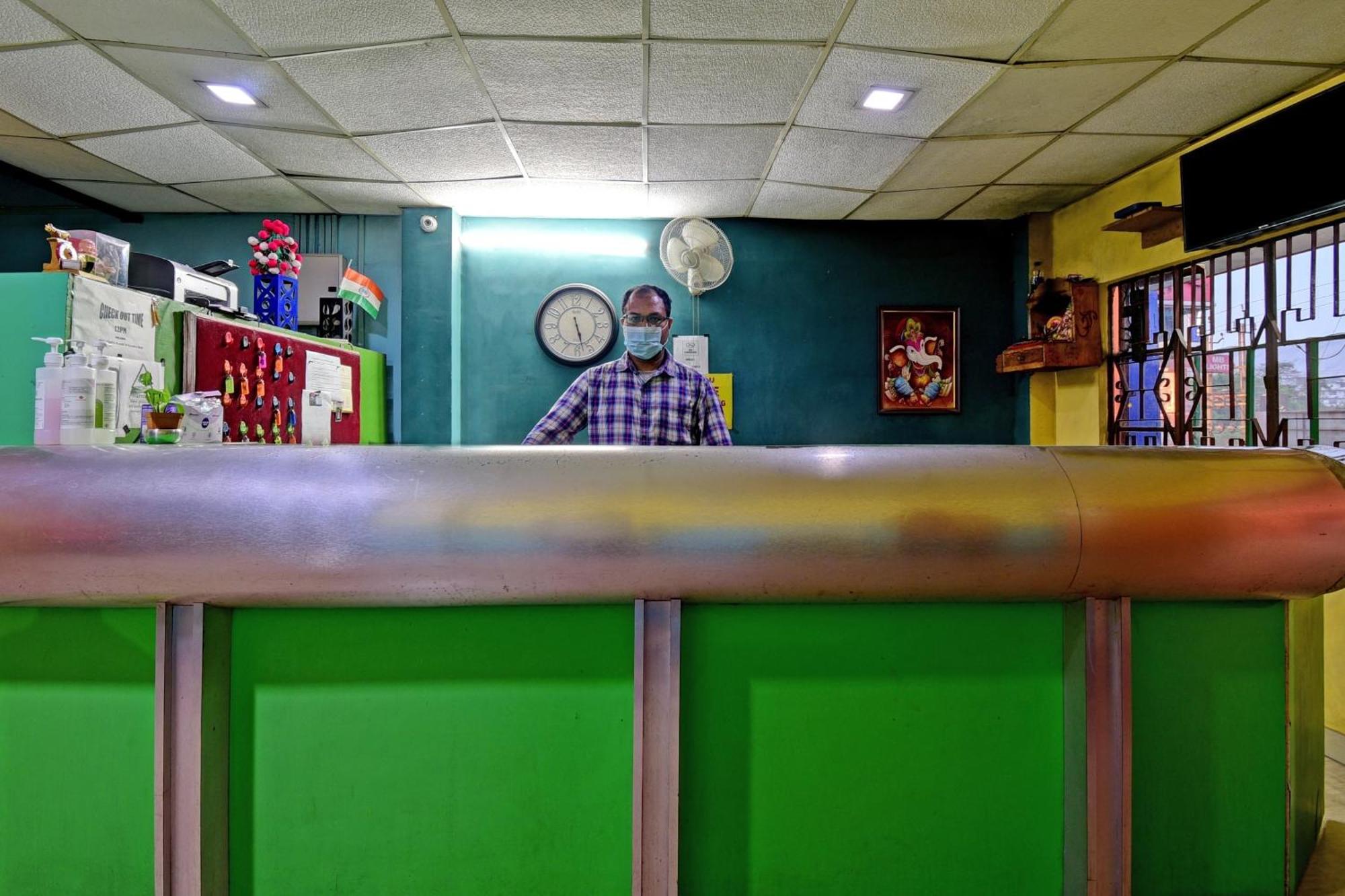 Oyo Flagship Thank You Lodge Nac Dispur Exterior photo