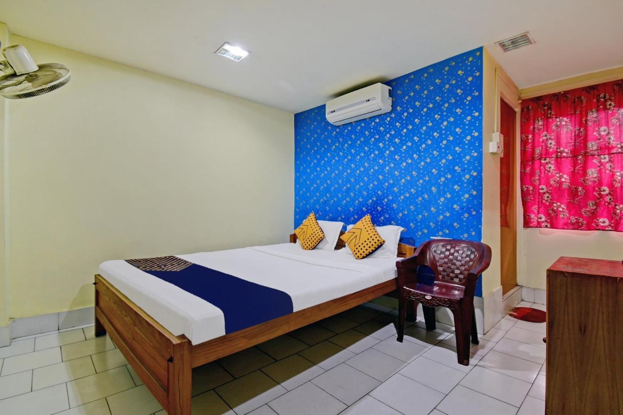 Oyo Flagship Thank You Lodge Nac Dispur Exterior photo
